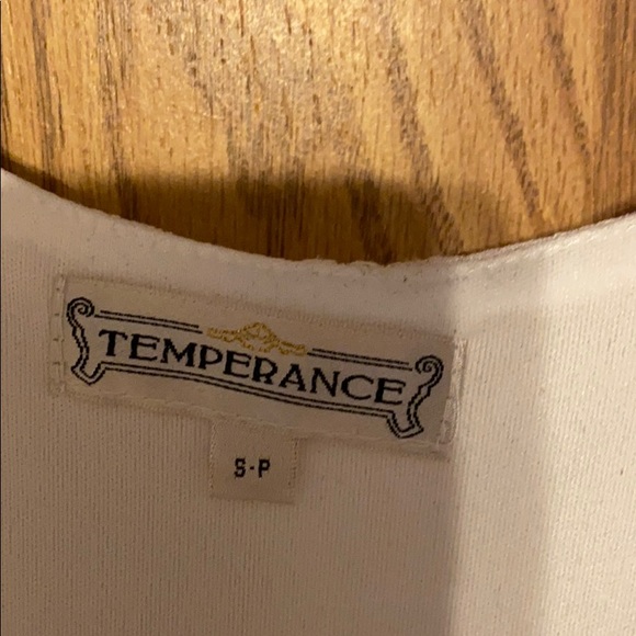 Dress - Picture 4 of 4